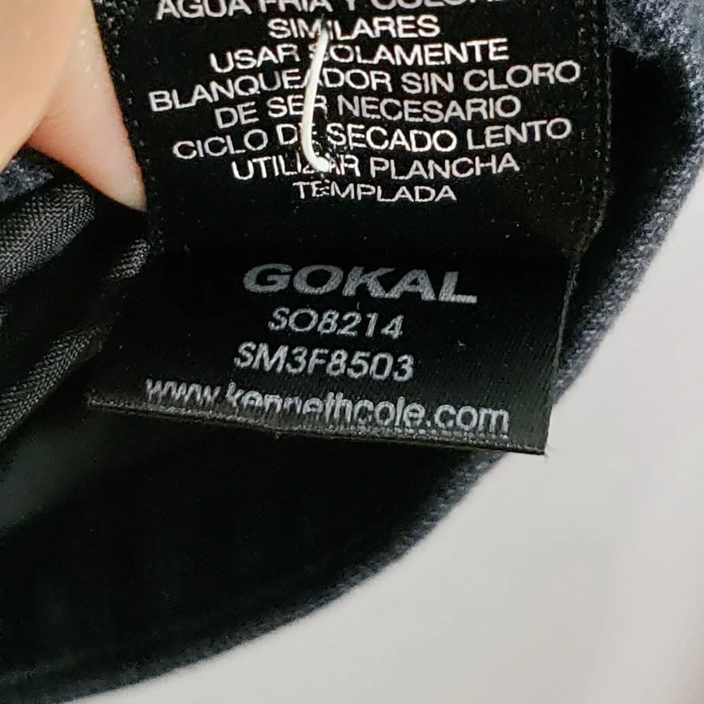 Kenneth Cole New York measurements pit